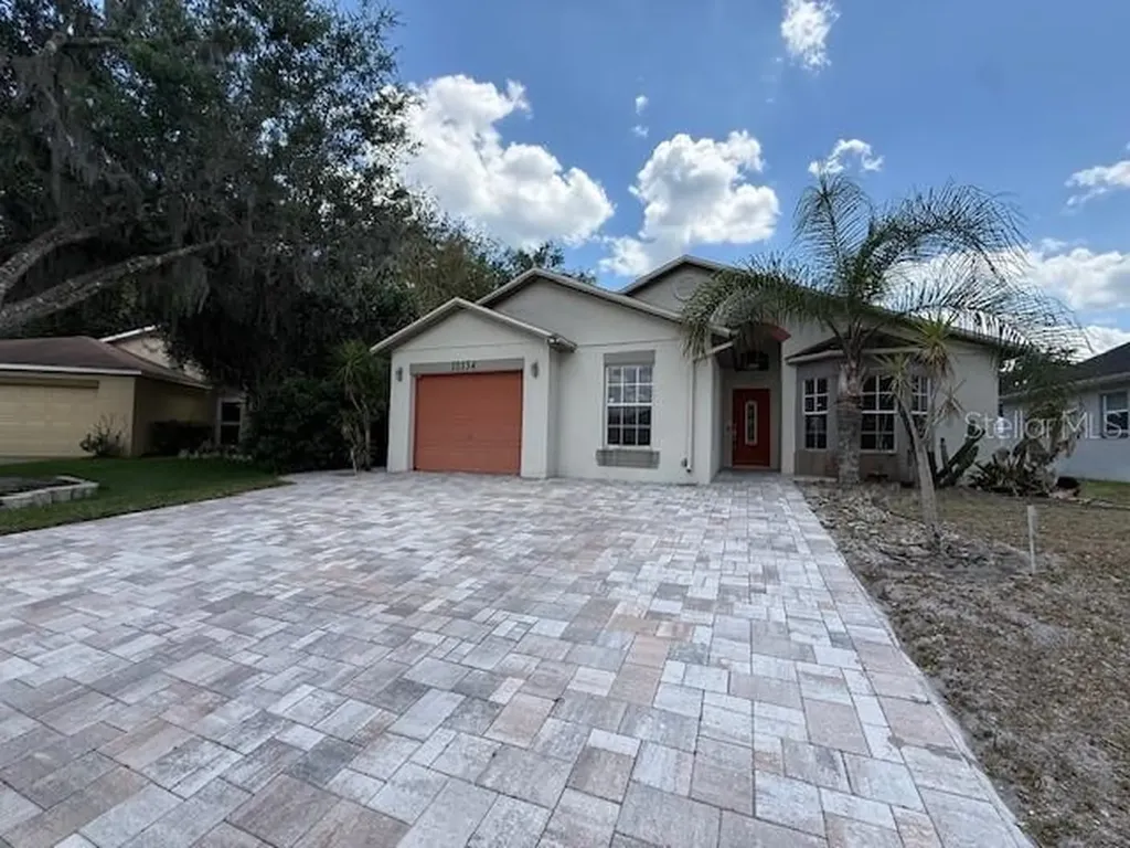 10334 Lecon Branch Court Orlando FL 32825