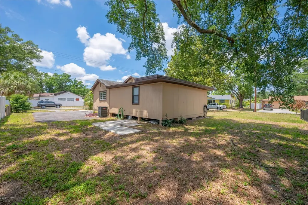 1201 E Norfolk Street Tampa FL 33604