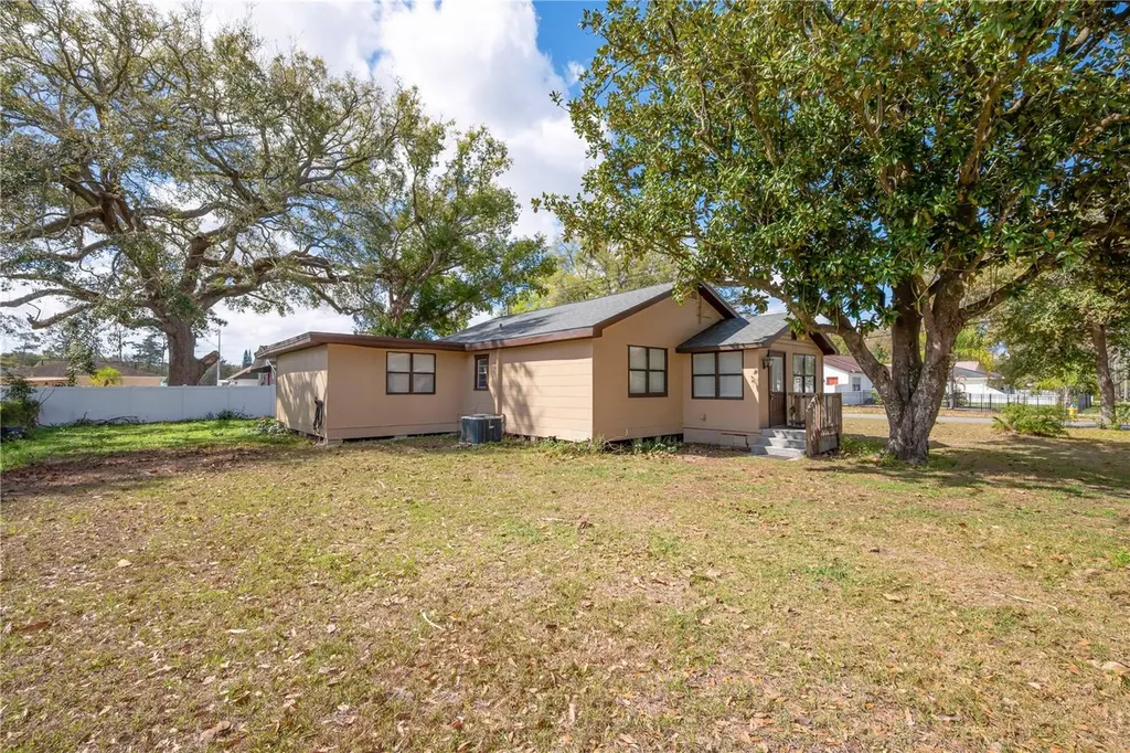 1201 E Norfolk Street Tampa FL 33604