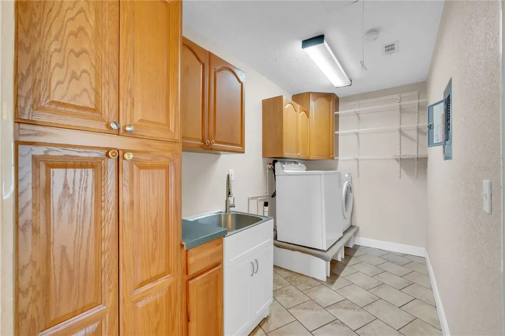 1201 E Norfolk Street Tampa FL 33604