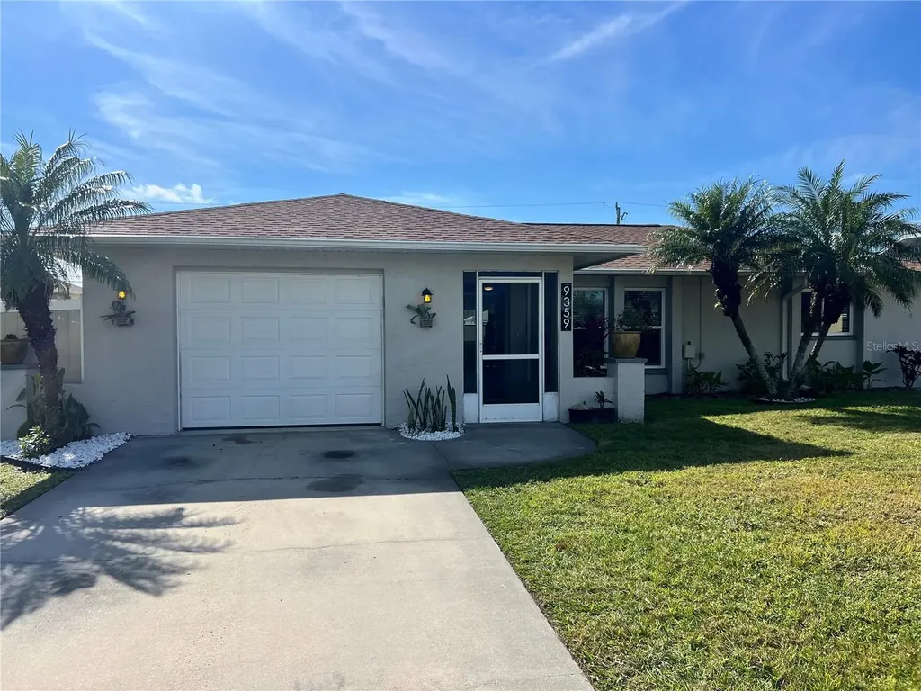 9359 Casa Grande Avenue Englewood FL 34224