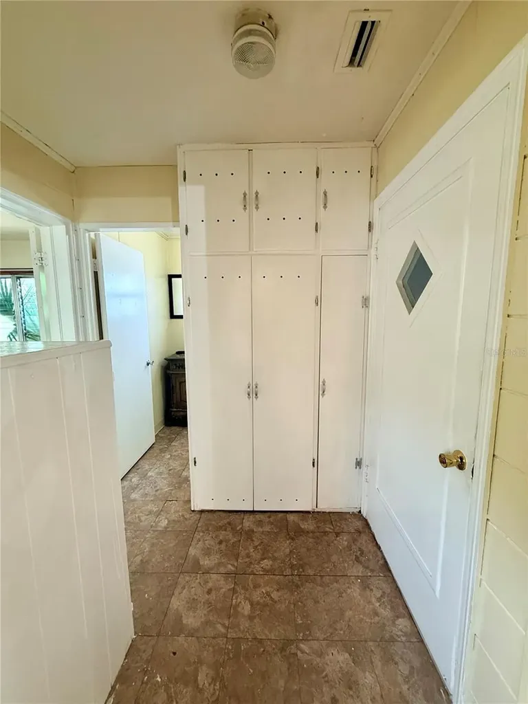437 W Wisconsin Avenue Deland FL 32720