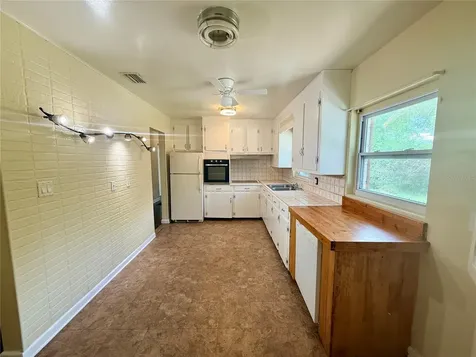 437 W Wisconsin Avenue Deland FL 32720