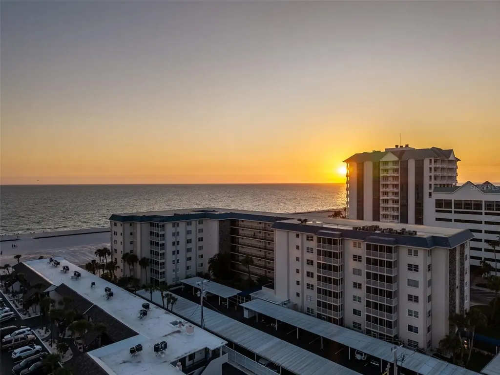 800 Benjamin Franklin Drive Sarasota FL 34236
