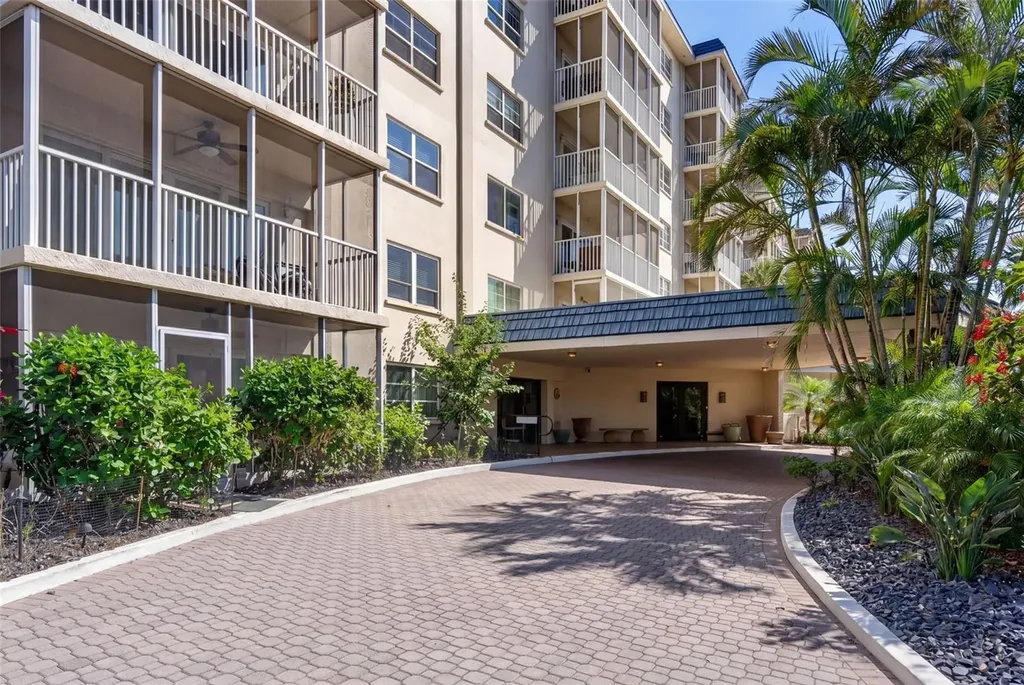 800 Benjamin Franklin Drive Sarasota FL 34236