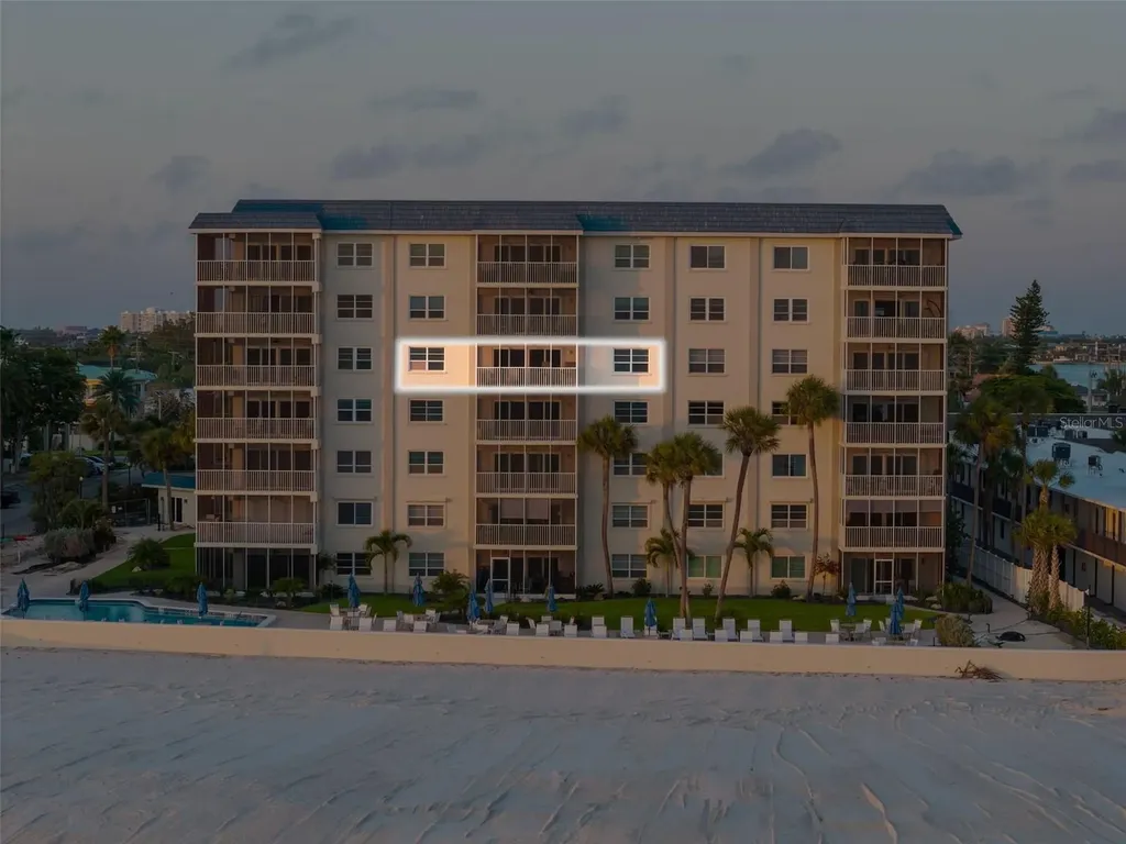 800 Benjamin Franklin Drive Sarasota FL 34236