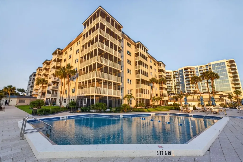 800 Benjamin Franklin Drive Sarasota FL 34236