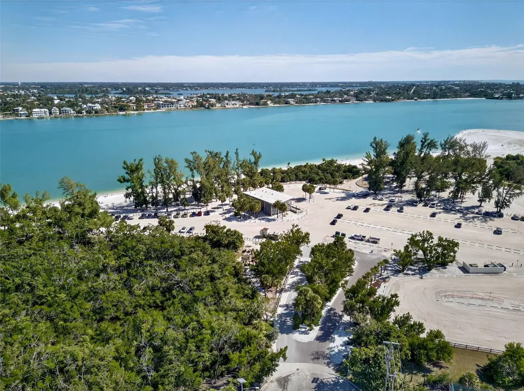 800 Benjamin Franklin Drive Sarasota FL 34236