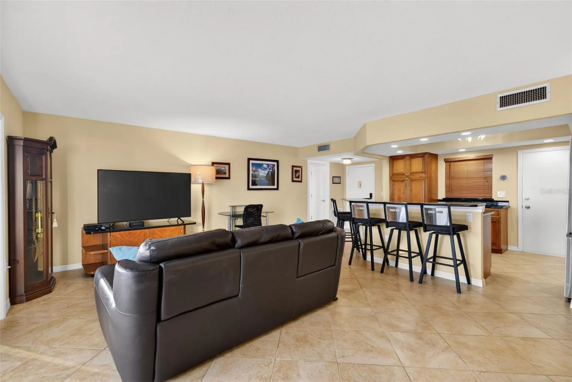 800 Benjamin Franklin Drive Sarasota FL 34236