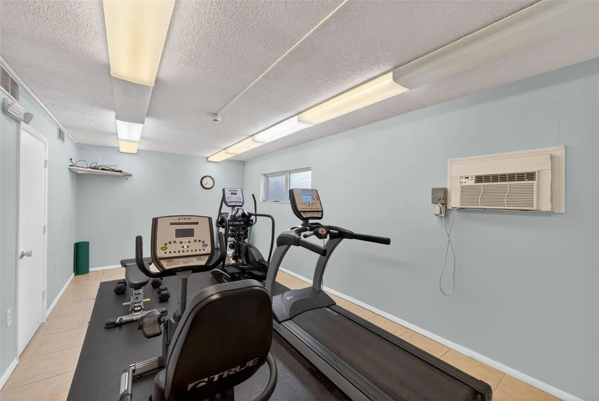 800 Benjamin Franklin Drive Sarasota FL 34236