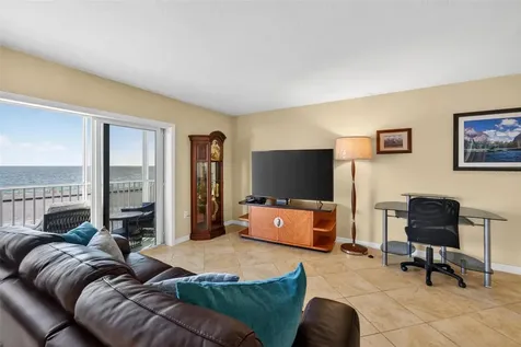 800 Benjamin Franklin Drive Sarasota FL 34236