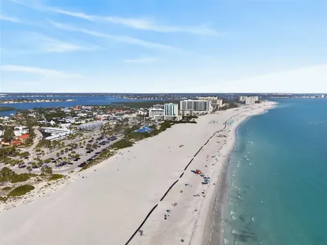 800 Benjamin Franklin Drive Sarasota FL 34236