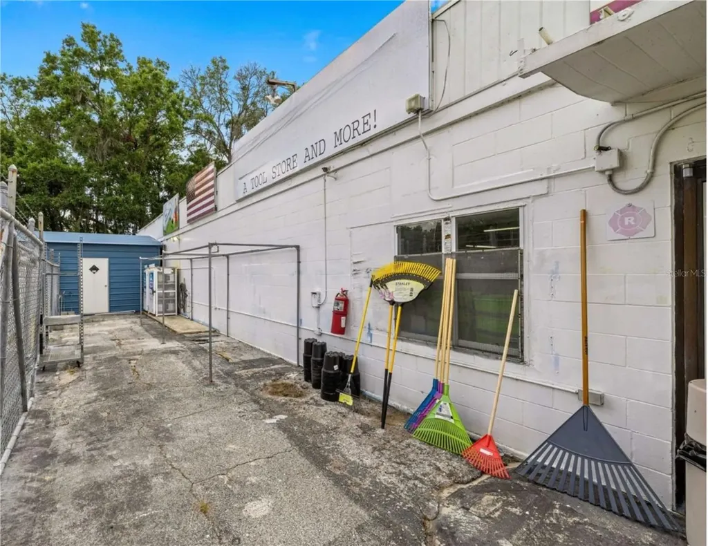 2926/3010 NE Jacksonville Road Ocala FL 34479