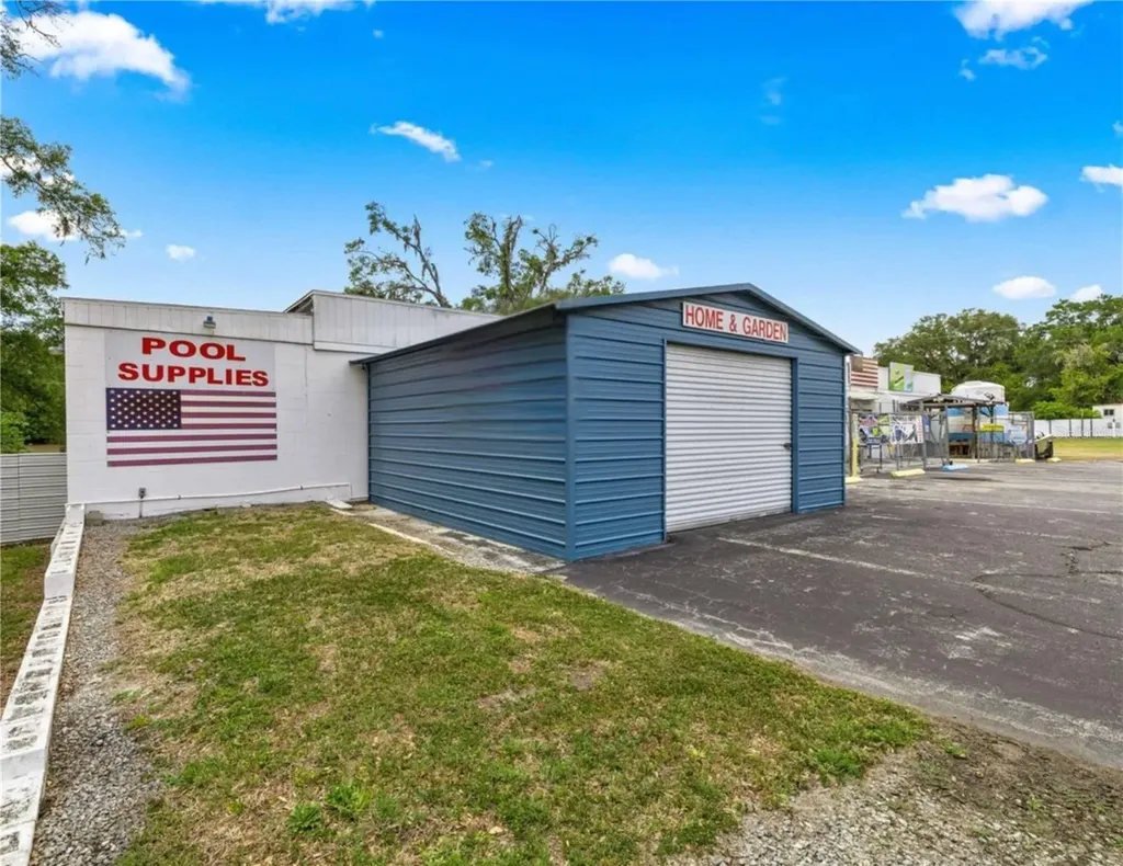 2926/3010 NE Jacksonville Road Ocala FL 34479