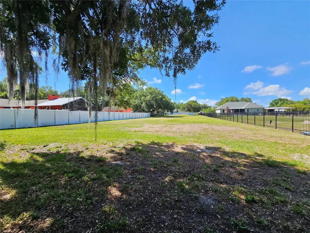 1401 Lindsey Road Plant City FL 33566