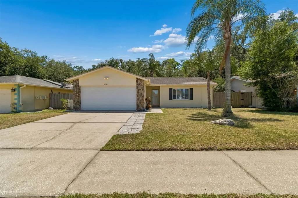 1733 Sutton Place Dunedin FL 34698