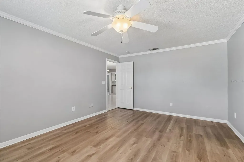 1733 Sutton Place Dunedin FL 34698