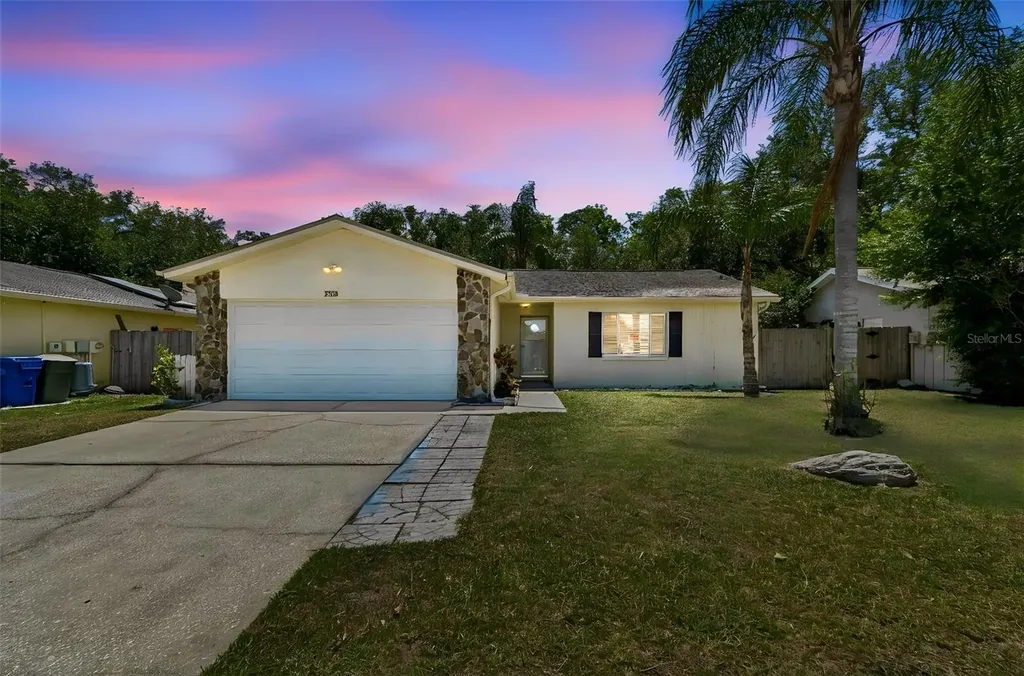 1733 Sutton Place Dunedin FL 34698