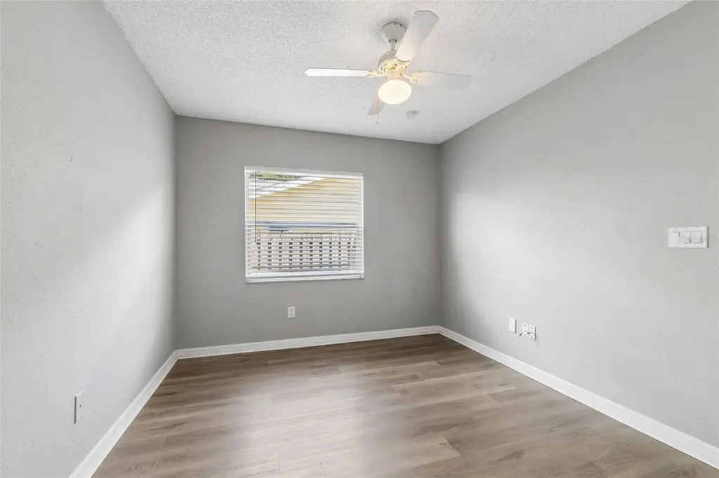 1733 Sutton Place Dunedin FL 34698