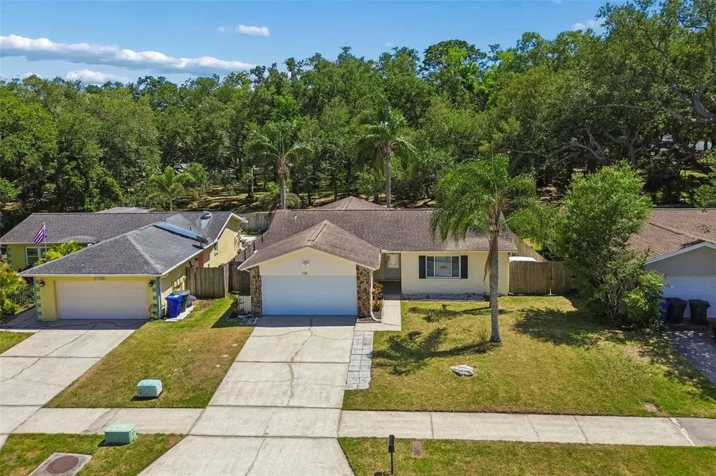 1733 Sutton Place Dunedin FL 34698