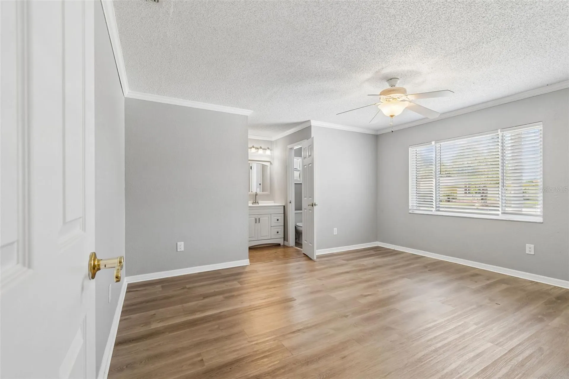 1733 Sutton Place Dunedin FL 34698