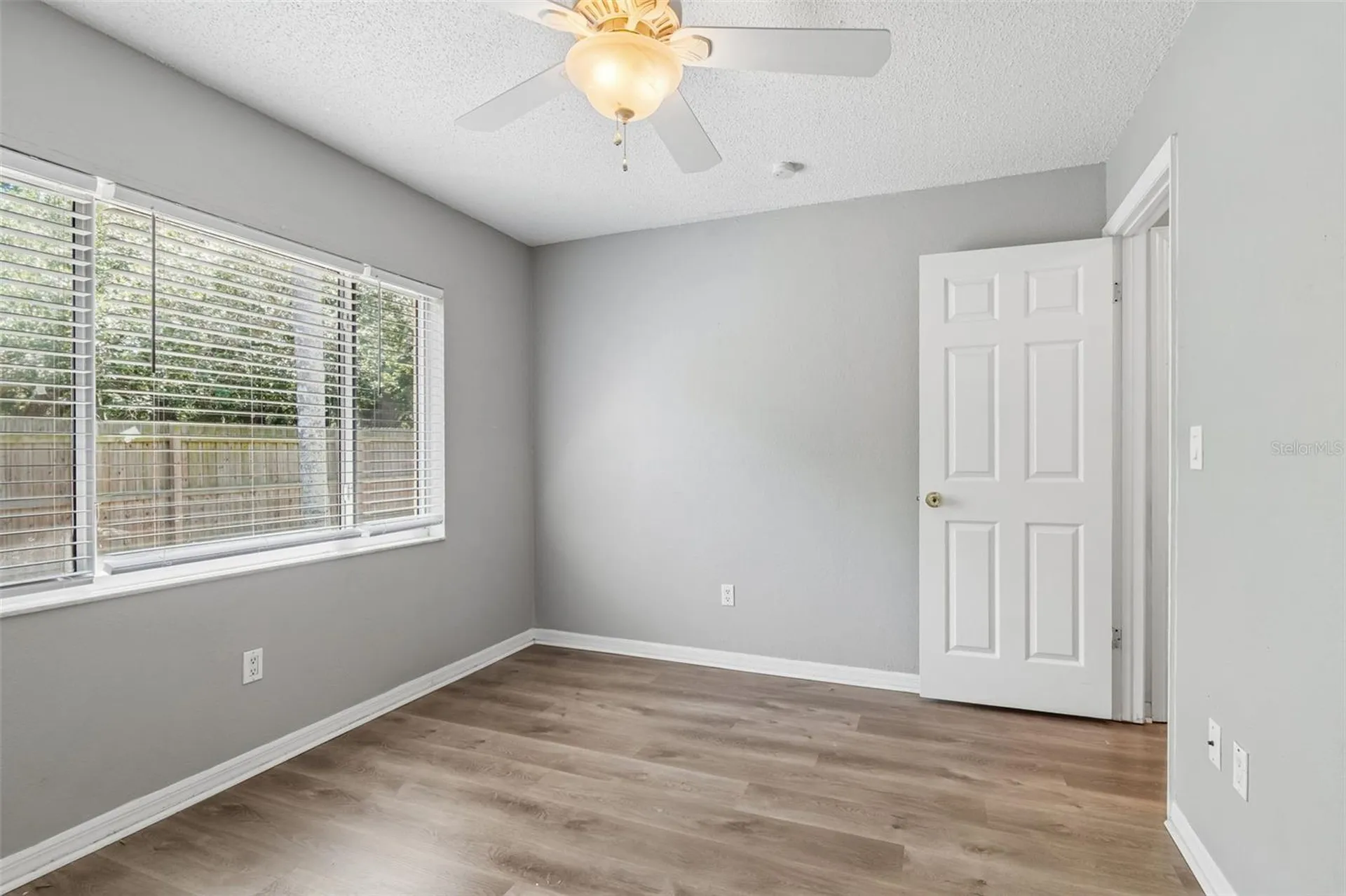 1733 Sutton Place Dunedin FL 34698