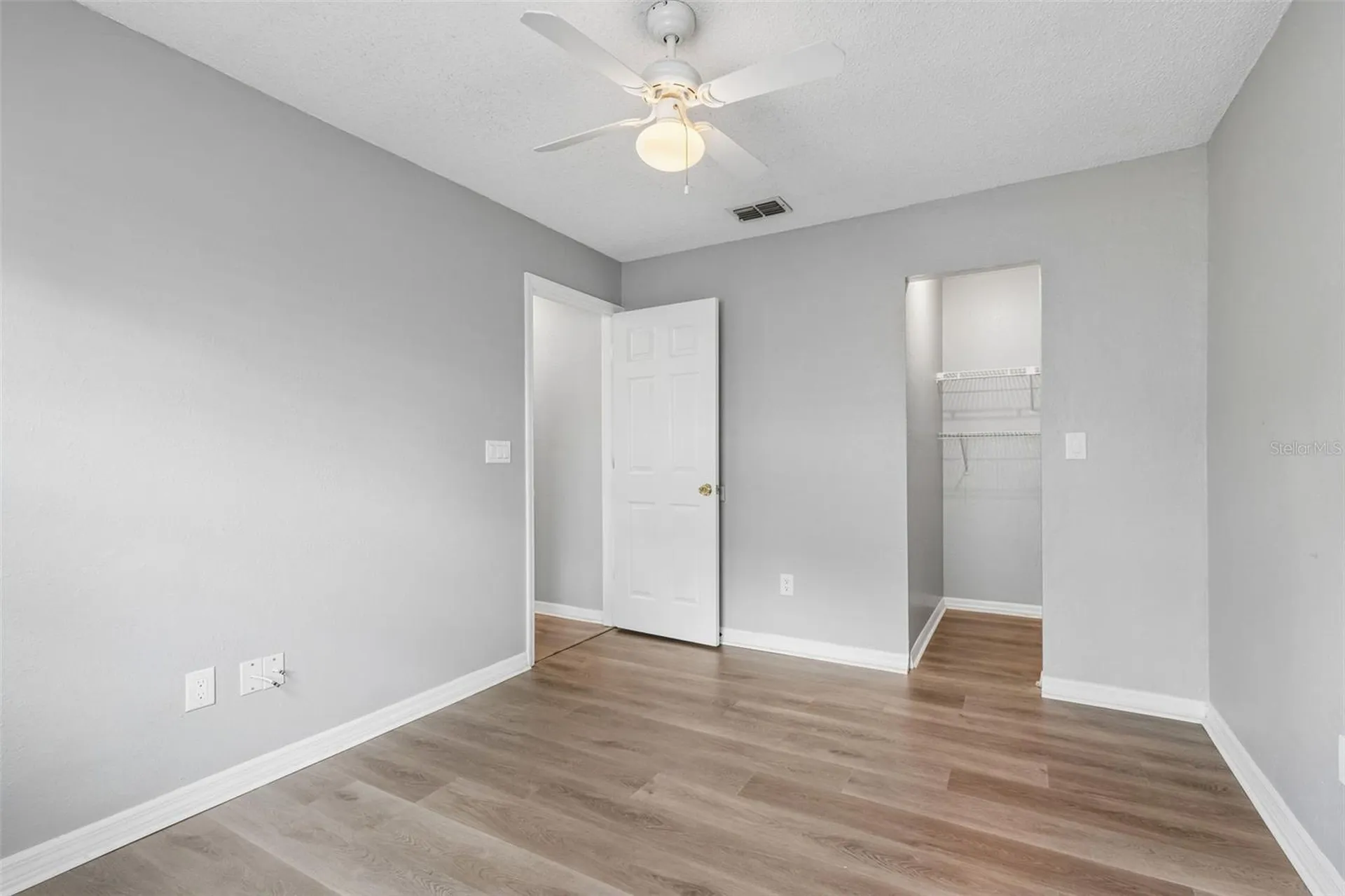 1733 Sutton Place Dunedin FL 34698