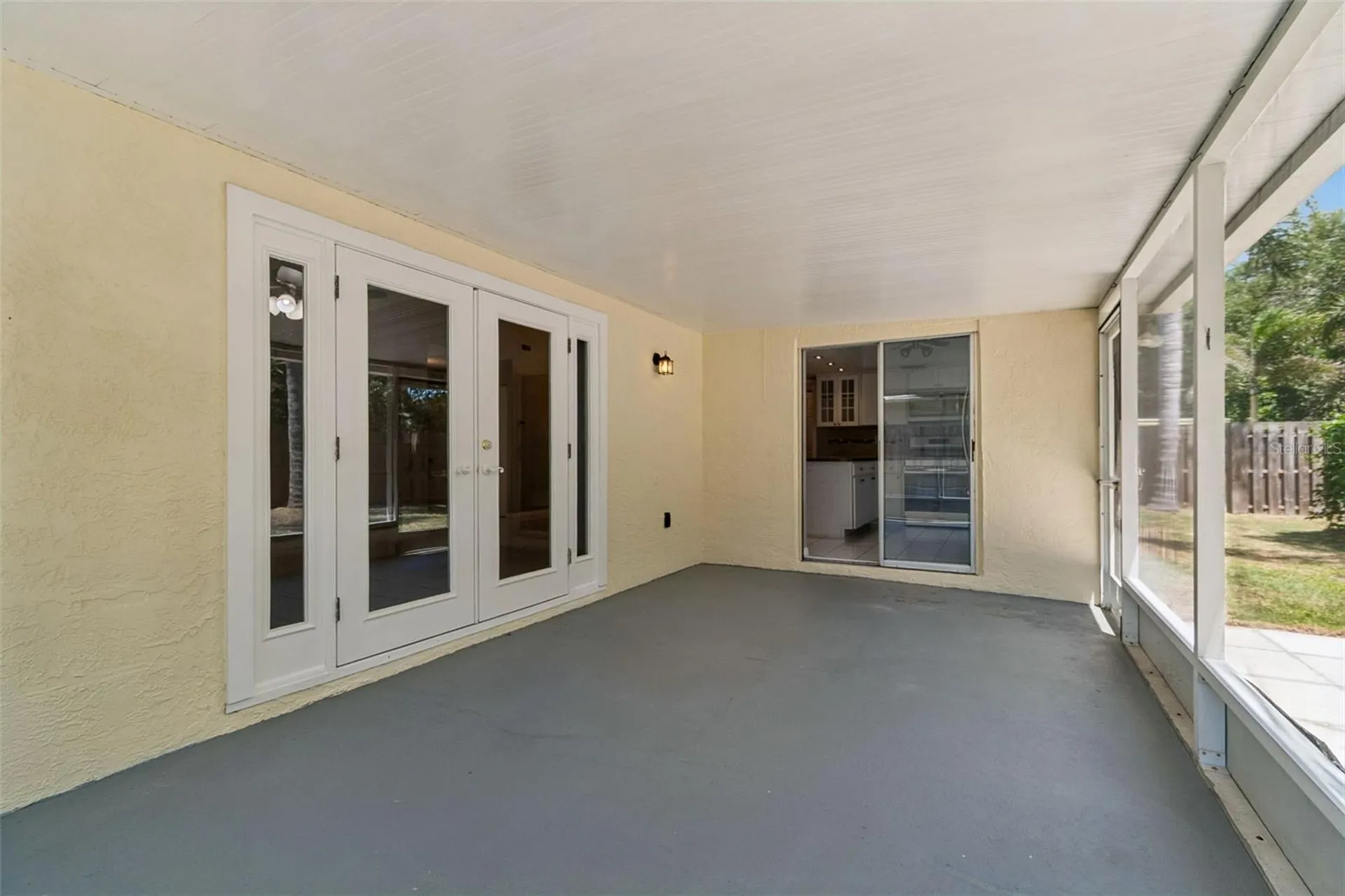 1733 Sutton Place Dunedin FL 34698