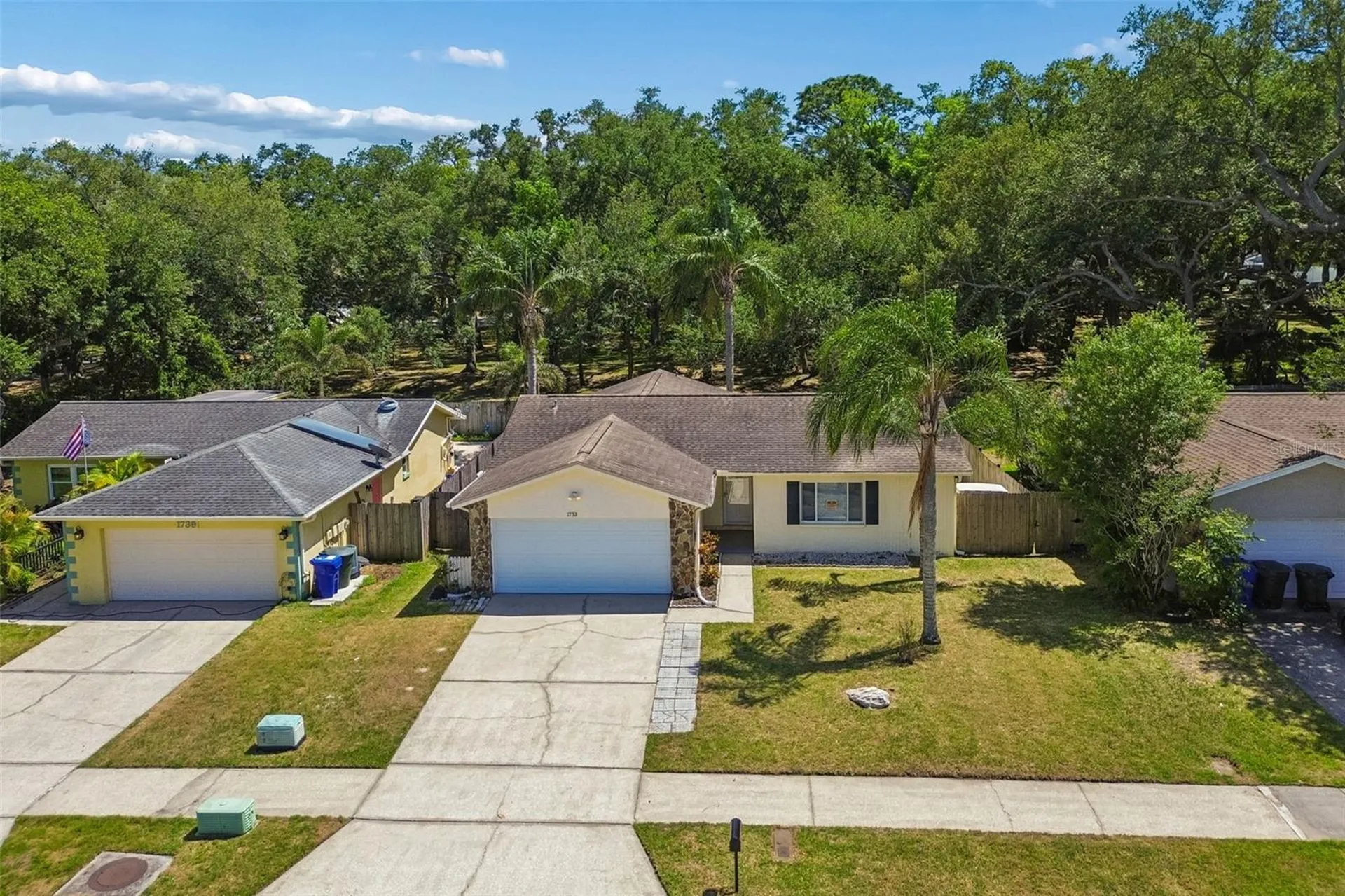 1733 Sutton Place Dunedin FL 34698