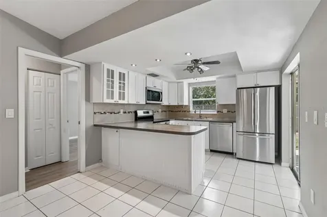 1733 Sutton Place Dunedin FL 34698