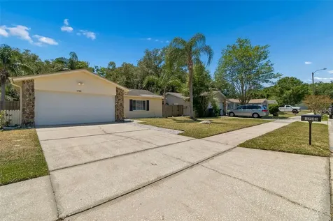 1733 Sutton Place Dunedin FL 34698
