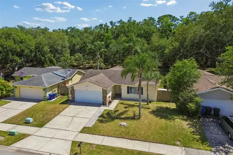 1733 Sutton Place Dunedin FL 34698