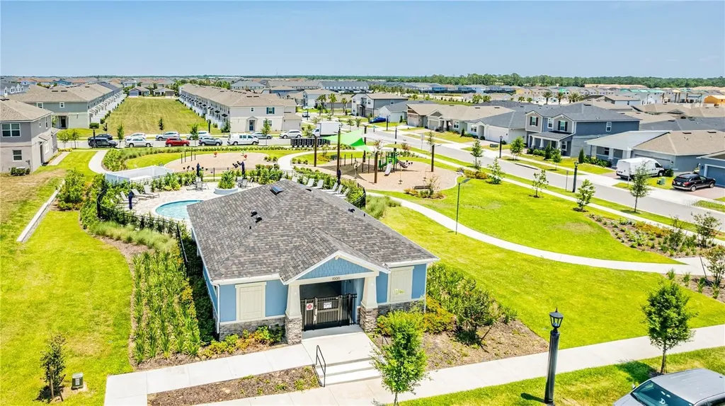 1104 Lakeshore Breeze Place Kissimmee FL 34747