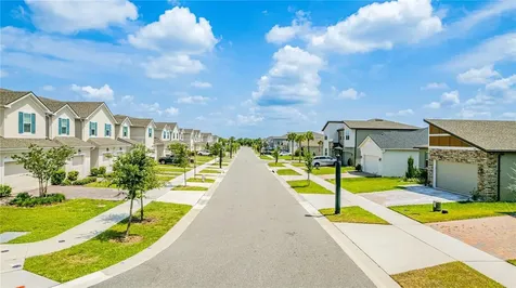 1104 Lakeshore Breeze Place Kissimmee FL 34747
