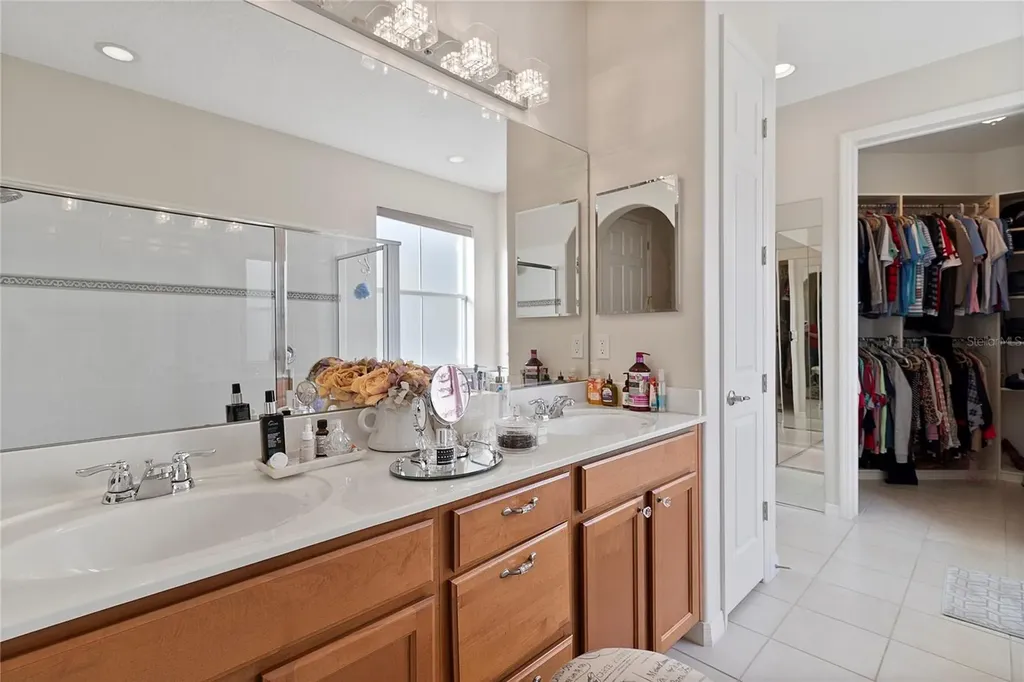 3173 Aqua Virgo Loop Orlando FL 32837