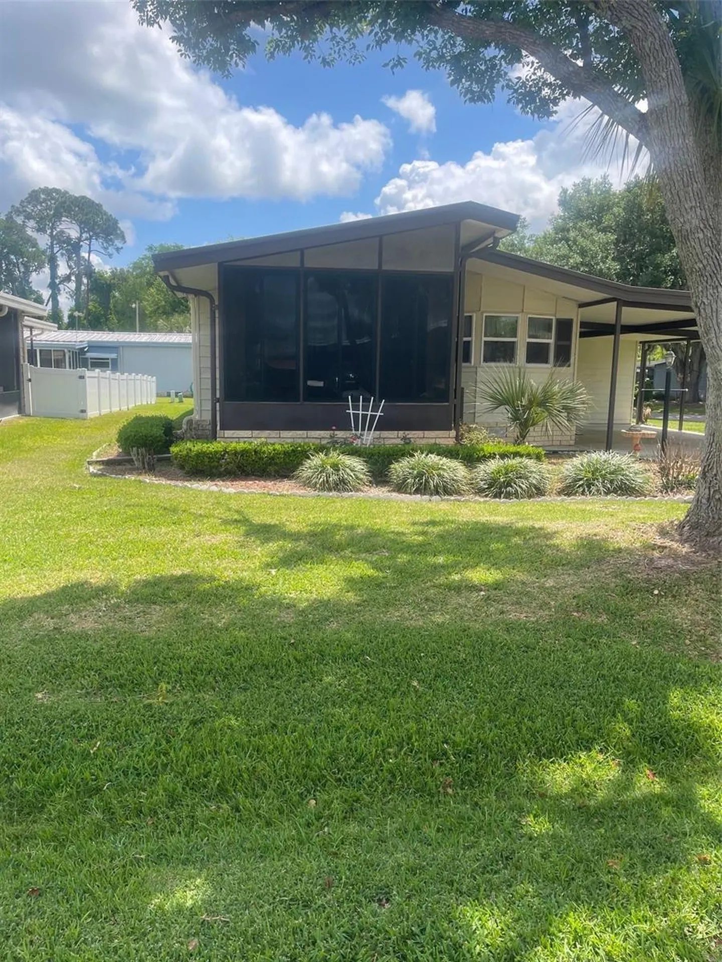 2804 Wekiva Road Tavares FL 32778