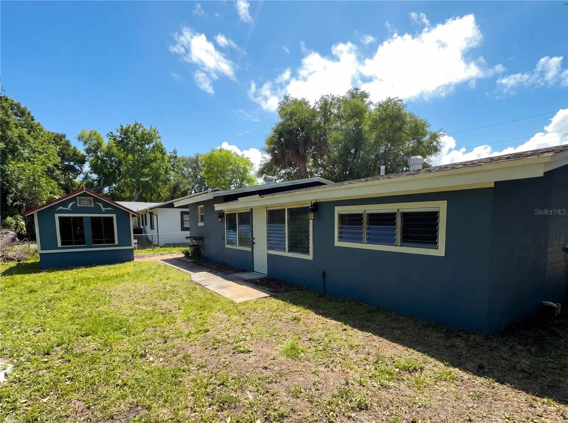 1385 Bender Avenue Daytona Beach FL 32117
