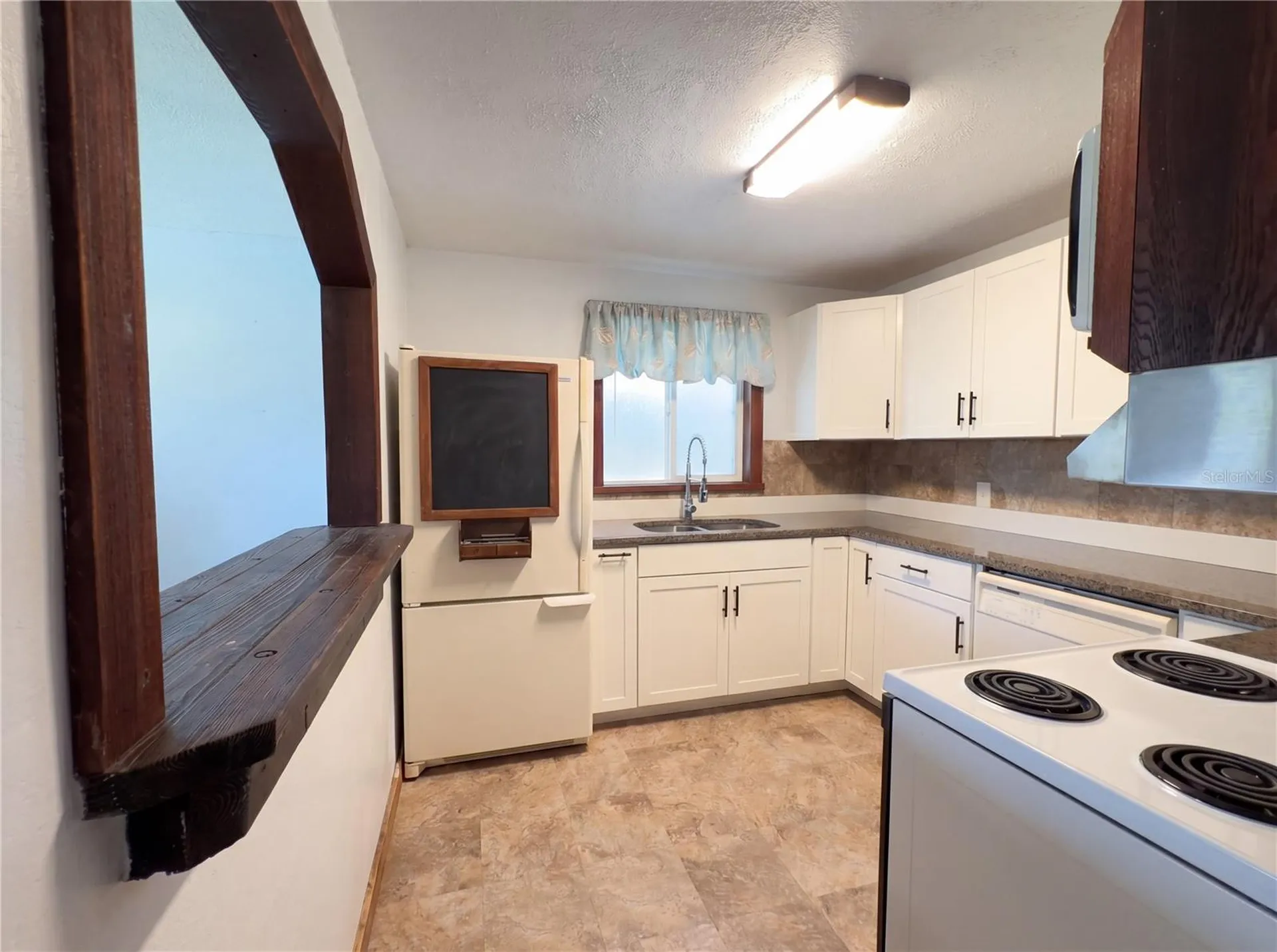 1385 Bender Avenue Daytona Beach FL 32117