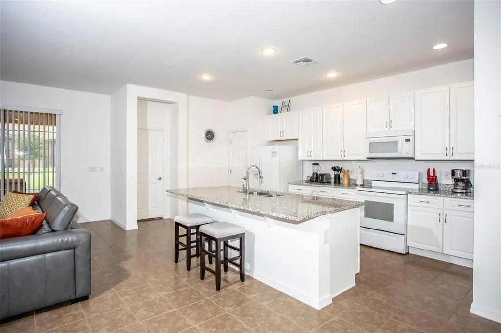 2666 Rosemont Circle Davenport FL 33837
