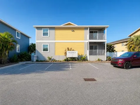 1013 Apollo Beach Boulevard Apollo Beach FL 33572