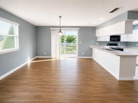 1013 Apollo Beach Boulevard Apollo Beach FL 33572