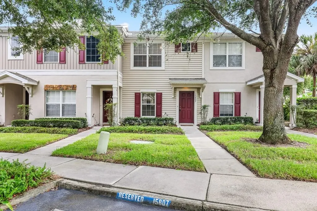 15807 Fishhawk Falls Drive Lithia FL 33547