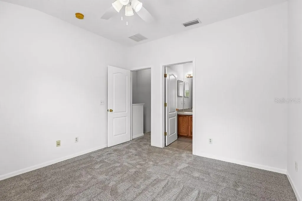 15807 Fishhawk Falls Drive Lithia FL 33547