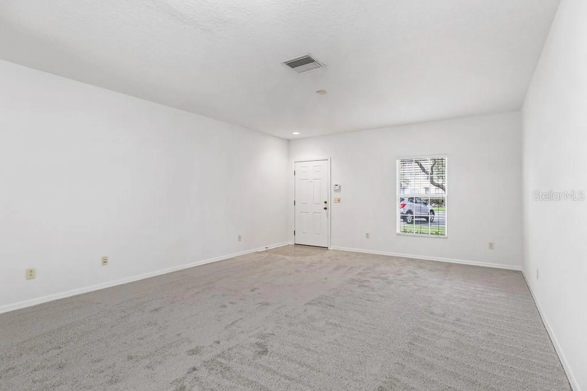 15807 Fishhawk Falls Drive Lithia FL 33547