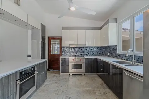 30, G St., Villa Caparra G Guaynabo PR 00966