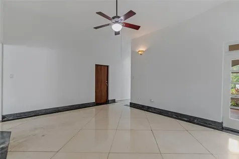30, G St., Villa Caparra G Guaynabo PR 00966