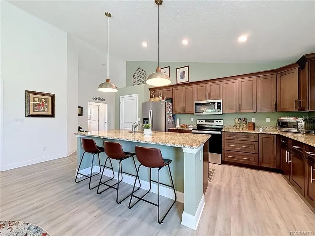 539 W Back Nine Circle Beverly Hills FL 34465