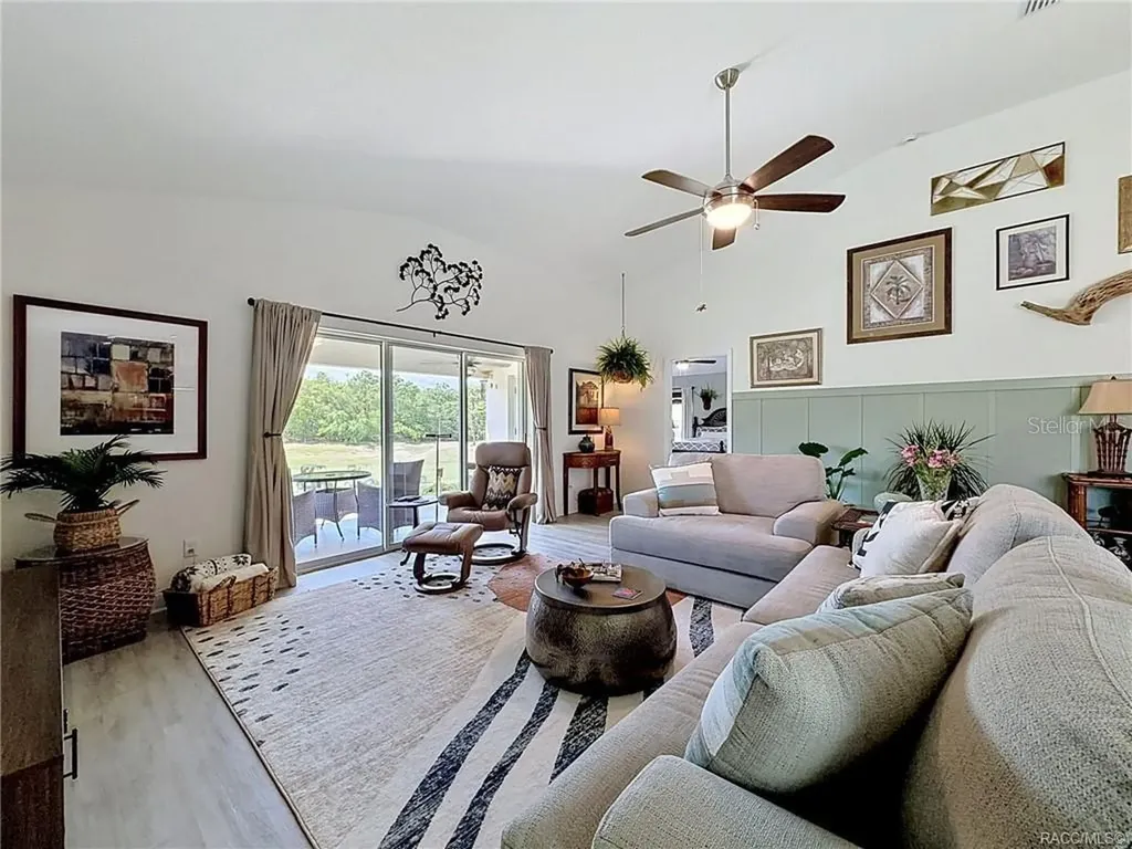 539 W Back Nine Circle Beverly Hills FL 34465