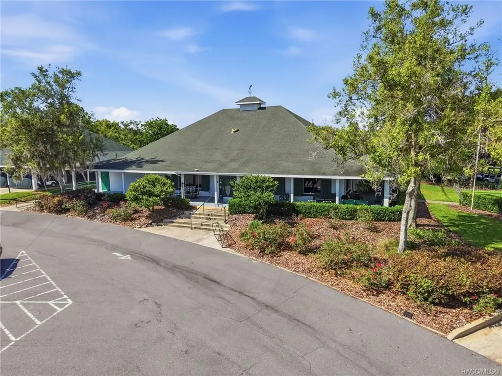 539 W Back Nine Circle Beverly Hills FL 34465