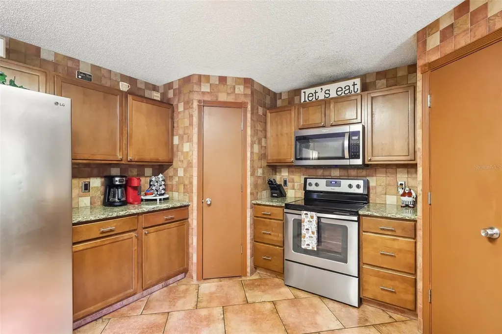 17 Pinell Lane Palm Coast FL 32164